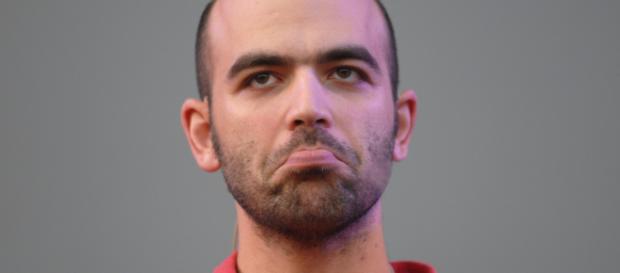 Roberto Saviano querelato da Matteo Salvini Roberto Saviano querelato da Matteo Salvini