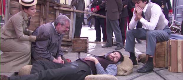 Una Vita, Martin muore tra le braccia di Casilda Una Vita, Martin muore tra le braccia di Casilda