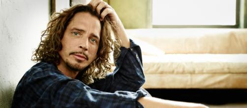 Over a year since his passing a statue of Chris Cornell is to be erected in his honour. image - blogspot.com