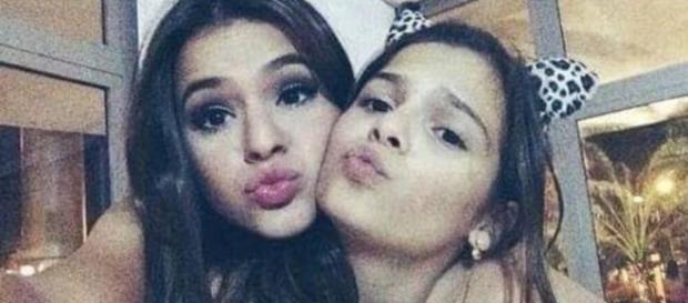 Fãs de Bruna Marquezine se surpreendem com a semelhança entre ela e a irmã Fãs de Bruna Marquezine se surpreendem com a semelhança entre ela e a irmã