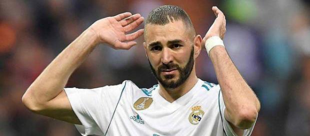 Karim Benzema vient de faire l'objet d'une offre de Naples en vue de la saison prochaine. Karim Benzema vient de faire l'objet d'une offre de Naples en vue de la saison prochaine.