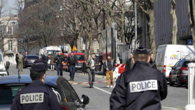 Sparatorie e sangue per le strade della California.