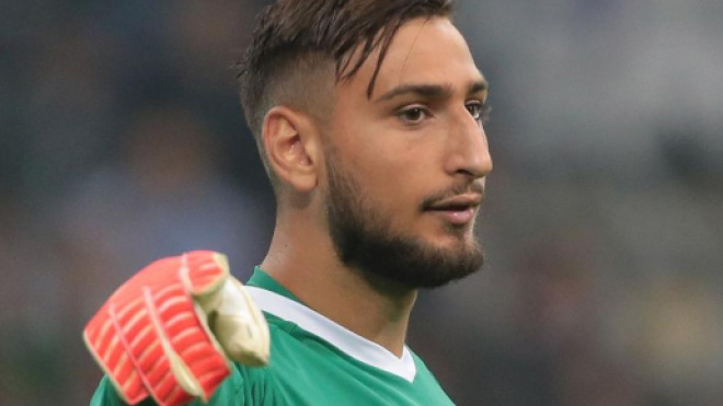 Gianluigi Donnarumma devrait rester un joueur du Milan AC la saison prochaine, malgré l'envie du PSG de la recruter.