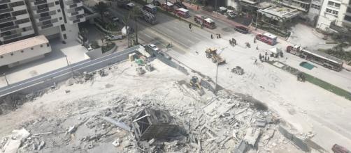 EE.UU./ Se desplomó un edificio que iba a ser demolido en Miami Beach dejando 1 herido