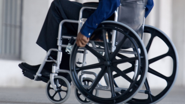 Disabile offeso sul treno: storia a lieto fine raccontata da uno scrittore.