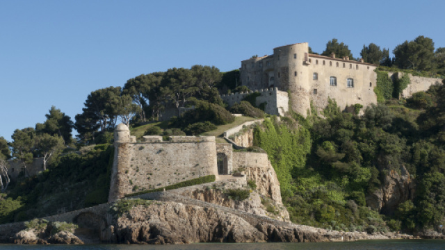 Fort de Brégançon: lieu de travail et de vacances pour le Président Macron