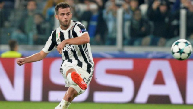 Miralem Pjanic pourrait échapper au PSG, car Manchester City pourrait faire une très grosse offre à la Juventus pour ce joueur.