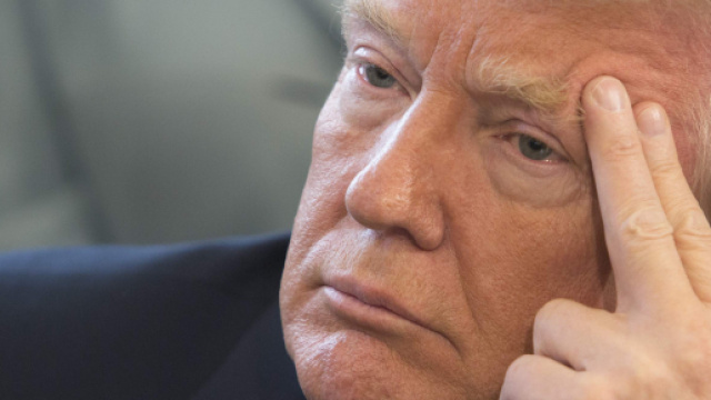 Trump minaccia l'Iran con un tweet.