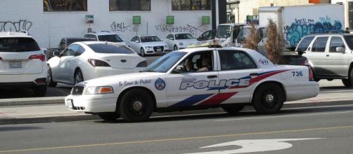 Toronto Police Services vehicle (Image courtesy – PvOberstein, Wikimedia Commons)