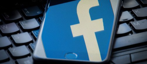 Facebook suspende aplicaciones de Crimson Hexagon por violar sus políticas