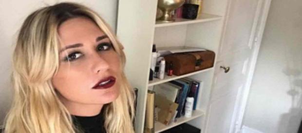 Joanne Hauer (Les Princes de l'Amour 4) a failli mourir à cause d'une liposuccion en Tunisie Joanne Hauer (Les Princes de l'Amour 4) a failli mourir à cause d'une liposuccion en Tunisie