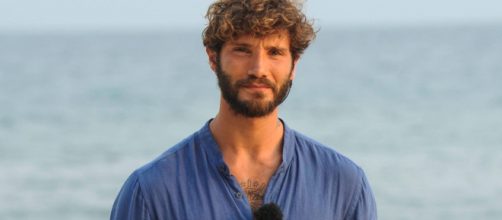 Gossip: Stefano De Martino ha detto 'no' ad Amici 18 e all'Isola dei famosi bis.