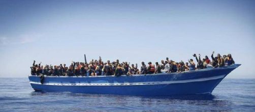 Salvini rifiuta 6mila euro per ogni richiedente asilo soccorso. Si rischia il caos nell'Unione Europea.