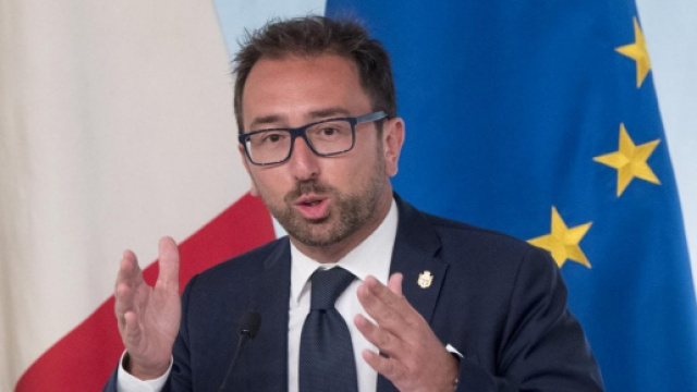Il ministro della Giustizia M5S, Alfonso Bonafede, annuncia ddl su Daspo e agente sotto copertura
