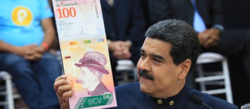 VENEZUELA/ Maduro le quita 5 ceros al bolívar y anuncia nuevo cono monetario