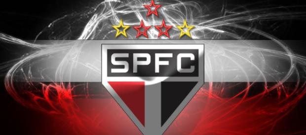 Flamengo tropeça e pode ceder a liderança para o São Paulo Flamengo tropeça e pode ceder a liderança para o São Paulo
