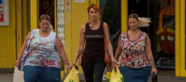 Le gemelle di 'Come un gatto in tangeziale' denunciate per furto | repubblica.it Le gemelle di 'Come un gatto in tangeziale' denunciate per furto | repubblica.it