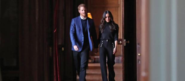 LONDRES / El príncipe Harry le pide a Meghan Markle vestir con traje sastre LONDRES / El príncipe Harry le pide a Meghan Markle vestir con traje sastre