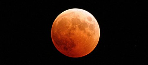 Eclissi Lunare più lunga del secolo. Un' Eclissi di "Sangue" Il 27 ... - otticaberti.it