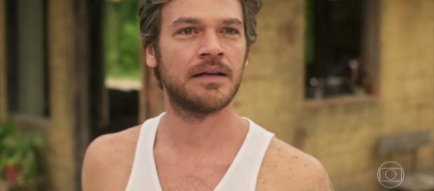 Beto (Emílio Dantas) decidirá revelar a sua identidade para salvar Luzia (Giovanna Antonelli) Beto (Emílio Dantas) decidirá revelar a sua identidade para salvar Luzia (Giovanna Antonelli)