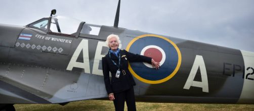Muere a los 101 años la última piloto de la Segunda Guerra Mundial