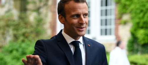 La cote de popularité d'Emmanuel Macron en hausse malgré l'affaire