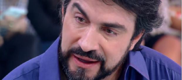 Padre Fábio de Melo se entrega ao choro Padre Fábio de Melo se entrega ao choro