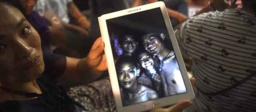 In Thailandia ritrovati vivi dopo 9 giorni i ragazzi scomparsi il 23 giugno