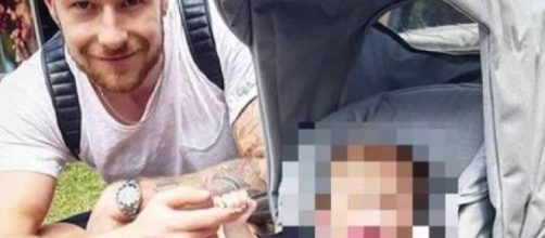 Zaytsev con la figlia dopo il vaccino