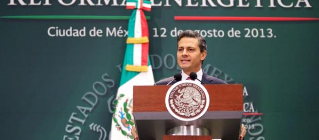 Obrador podría abolir la reforma energética del 2014 de Enrique Peña Obrador podría abolir la reforma energética del 2014 de Enrique Peña