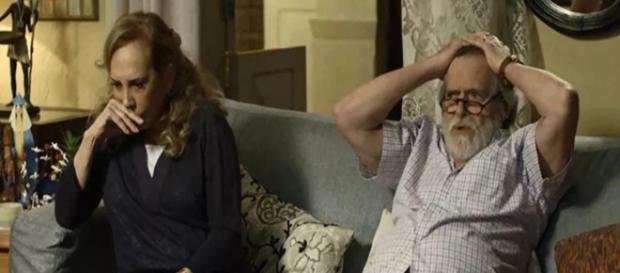 Naná e Dodô querem se aproximar de neto em Segundo Sol. (Foto: Divulgação TV Globo) Naná e Dodô querem se aproximar de neto em Segundo Sol. (Foto: Divulgação TV Globo)