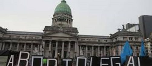 Fuertes manifestaciones en Argentina sobre el apoyo o no al aborto