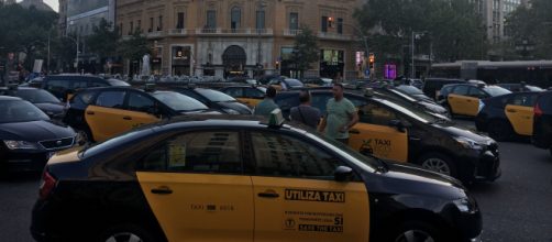 Taxistas esperan que el Ministerio de Fomento de respuesta a sus peticiones sobre los VTC