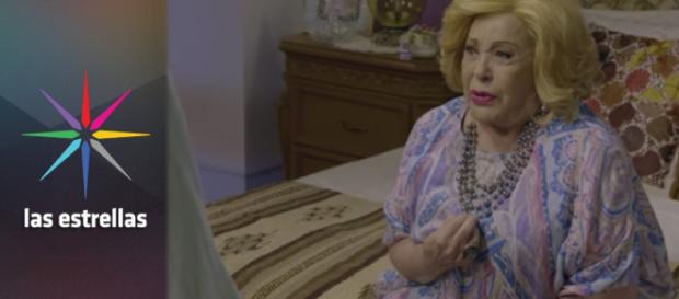 Doña Imelda sufre mucho por su secreto. Doña Imelda sufre mucho por su secreto.