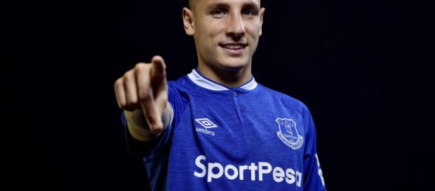 Lucas Digne es vendido por el Barcelona en 20 millones de euros al Everton Lucas Digne es vendido por el Barcelona en 20 millones de euros al Everton