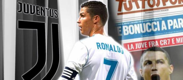 Cristiano Ronaldo ne cesse d'être visé par des rumeurs de transferts. Cette fois-ci, la Juventus serait prête à l'action pendant ce mercato. Cristiano Ronaldo ne cesse d'être visé par des rumeurs de transferts. Cette fois-ci, la Juventus serait prête à l'action pendant ce mercato.