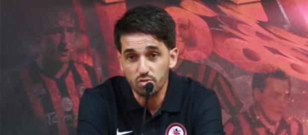 Gianluca Grassadonia, nuovo allenatore del Foggia Calcio, durante la conferenza stampa di presentazione Gianluca Grassadonia, nuovo allenatore del Foggia Calcio, durante la conferenza stampa di presentazione