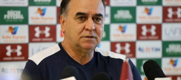 Marcelo Oliveira fala em títulos e aguarda mais reforços no Fluminense (Foto: Globoesporte) Marcelo Oliveira fala em títulos e aguarda mais reforços no Fluminense (Foto: Globoesporte)