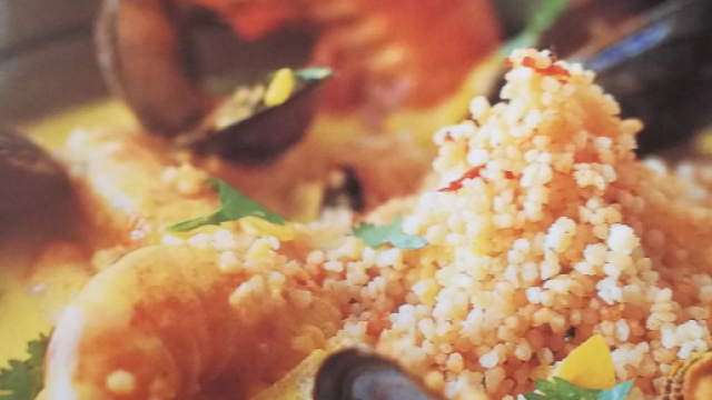 Cous cous aromatico di pesce e curcuma