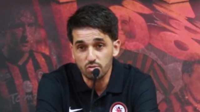 Gianluca Grassadonia, nuovo allenatore del Foggia Calcio, durante la conferenza stampa di presentazione