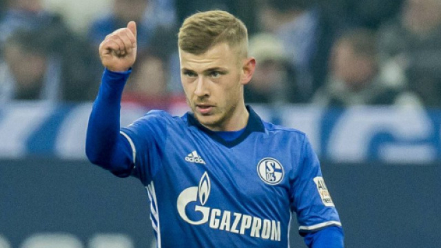 Max Meyer exige beaucoup trop à l'OM pour organiser un transfert