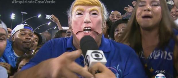 Márcio Canuto durante transmissão de carnaval Márcio Canuto durante transmissão de carnaval