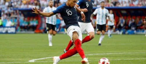 Uruguay vs France Predictions, Betting Tips, Match Previews and Video - (Imag via freesupertips/Twitter)