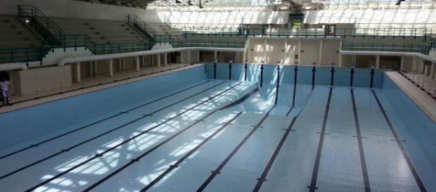 Bologna: gara di nuoto nel nuovo stadio, ma i genitori rimangono fuori perché manca l'aria Bologna: gara di nuoto nel nuovo stadio, ma i genitori rimangono fuori perché manca l'aria