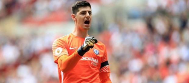 Mercato : Le Real Madrid offre 47M€ pour Courtois Mercato : Le Real Madrid offre 47M€ pour Courtois