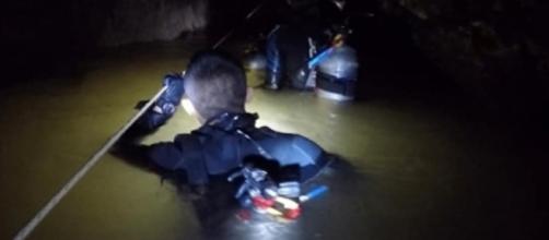 Niños atrapados en una cueva en Tailandia envían cartas a sus ... - com.mx