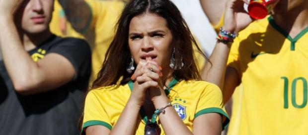 Bruna Marquezine deu apoio ao namorado, após derrota da seleção Bruna Marquezine deu apoio ao namorado, após derrota da seleção