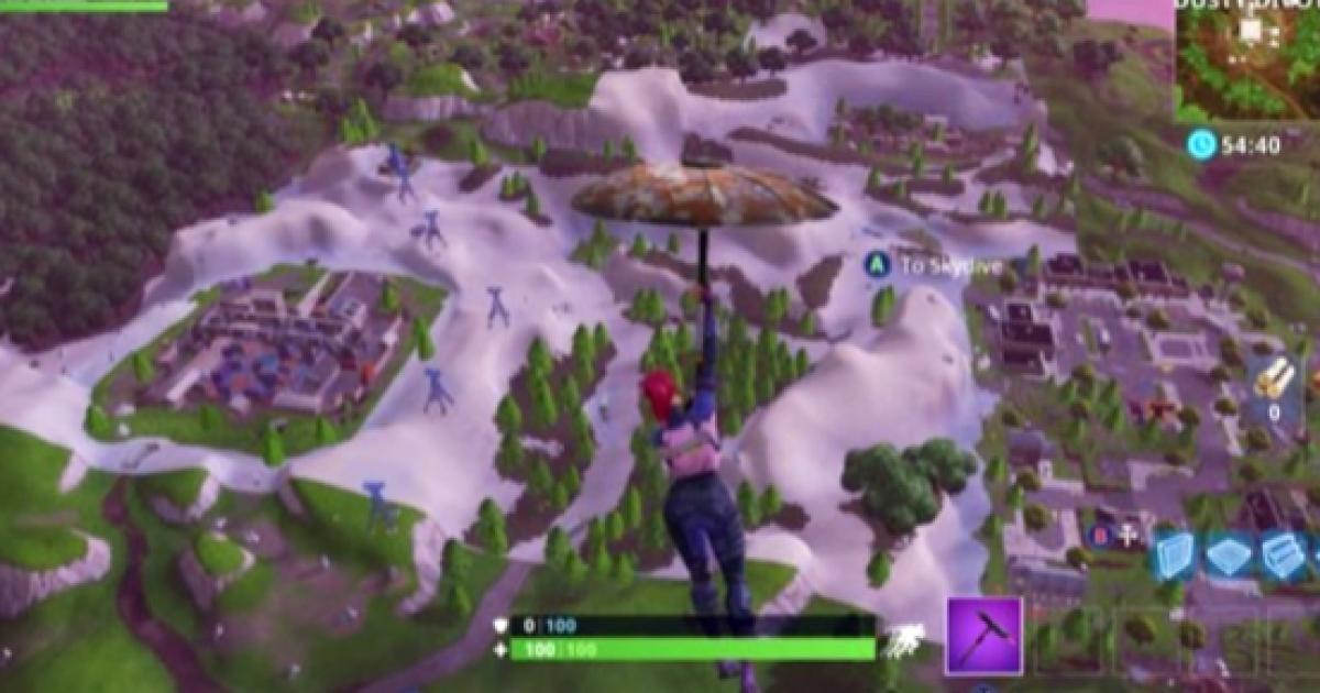 Fortnite Players Are Surprised To See A Sand Covered Map Hole - fortnite players are surprised to see a sand covered map hole also spotted in the sky