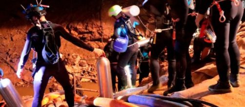 Rescatan a los primeros seis niños atrapados en cueva de Tailandia ... - com.mx