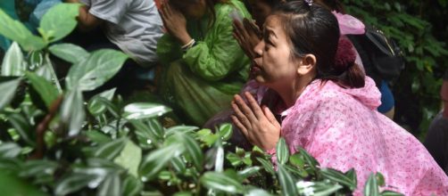 Thailandia, ritrovati vivi i 12 bambini intrappolati in una grotta - tpi.it